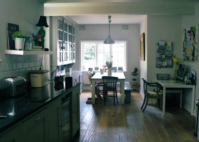 14. Kitchen (Modern)