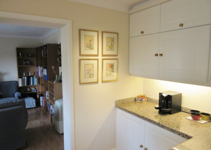 12. Kitchen (Cream or White units)