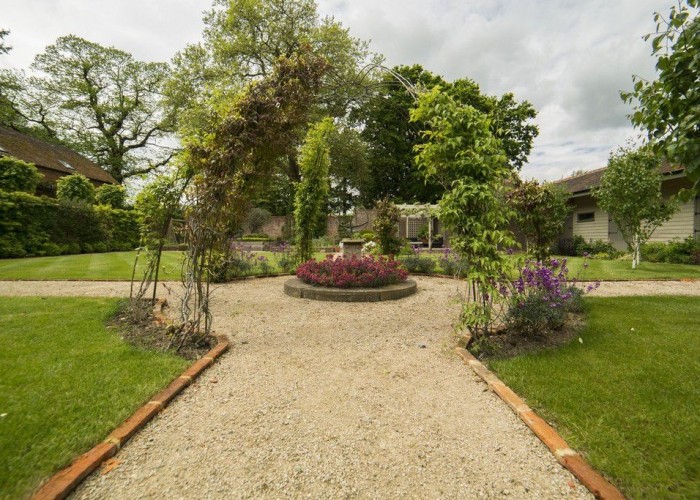 29. Gardens