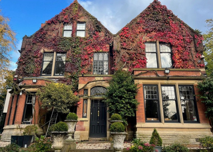 1. House / Cottage Exterior