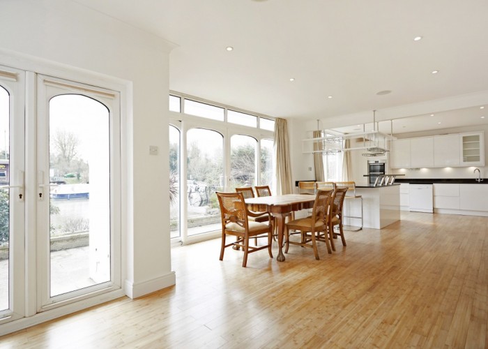 4. Kitchen (With Island)