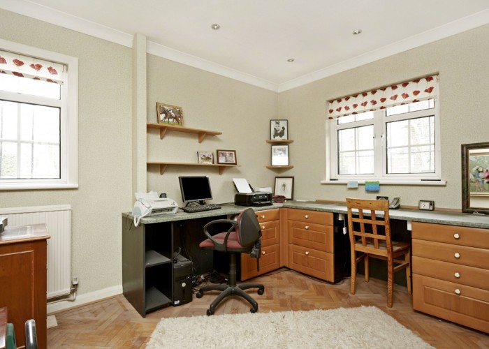 9. Home Office / Study