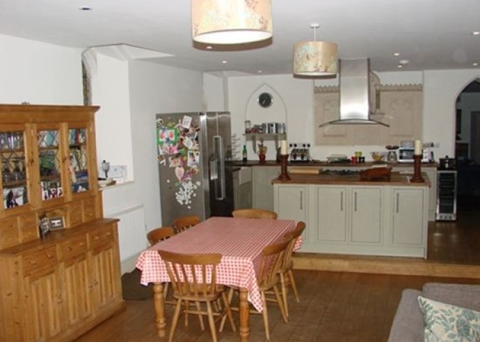8. Kitchen With Table