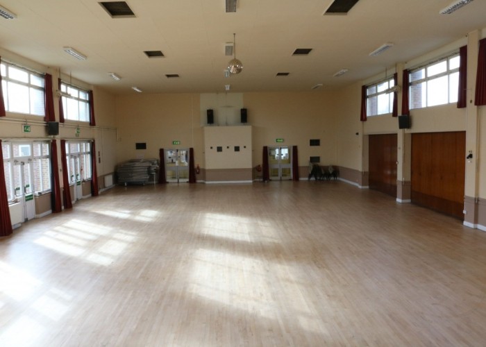 11. Hall