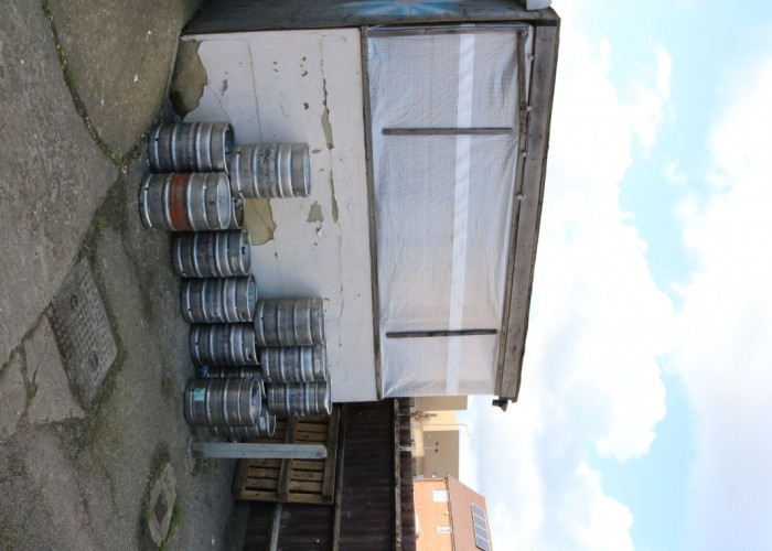 24. Yard