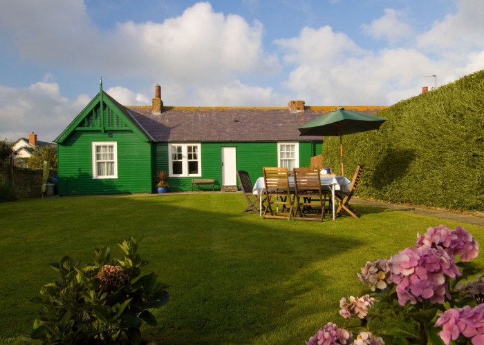 1. House / Cottage