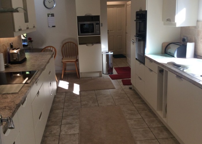 4. Kitchen (Cream or White units)