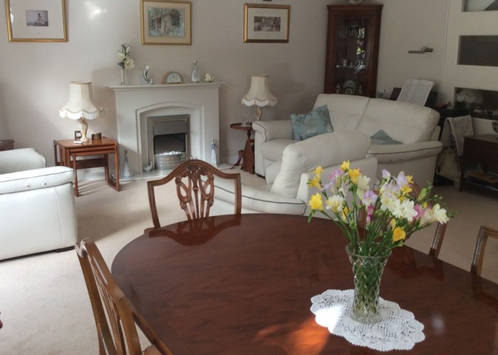 6. Diningroom