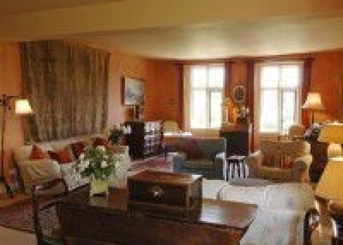 2. Livingroom