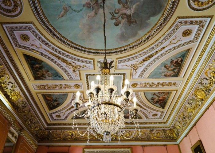7. Styled Ceiling