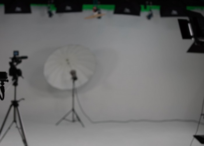 2. Studio