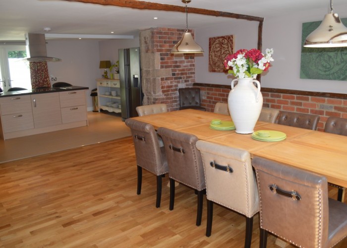 16. Diningroom
