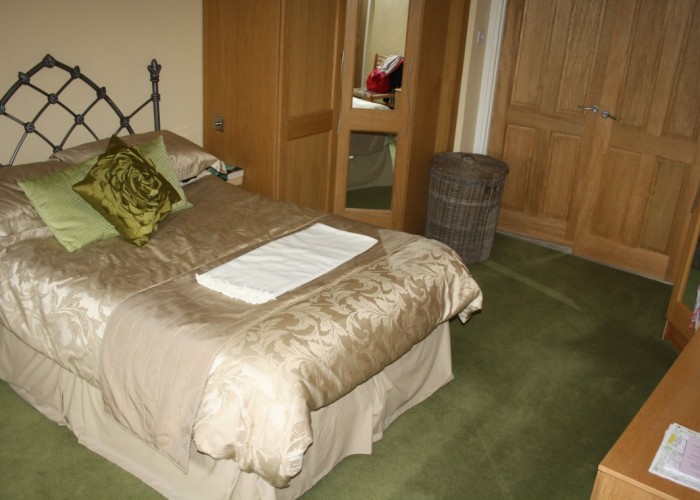 18. Bedroom (Double)