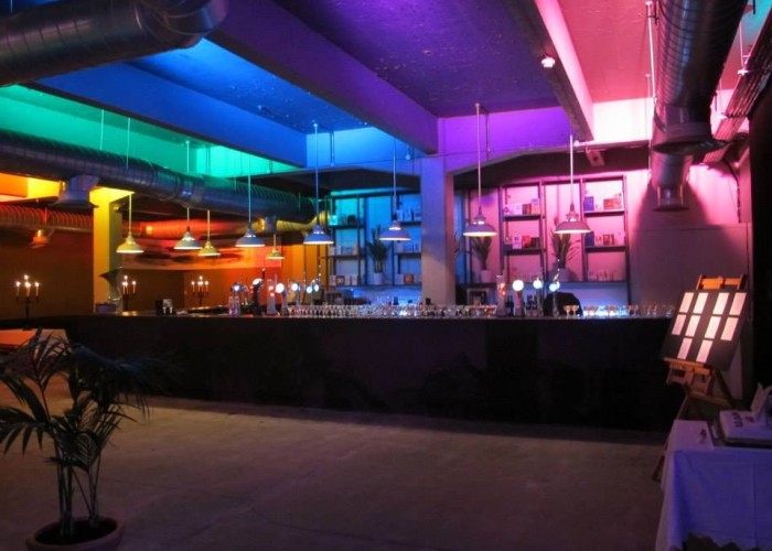 14. Pub / Bar / Club