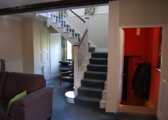 19. Hall