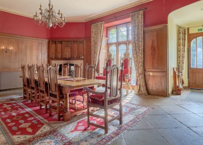 9. Diningroom