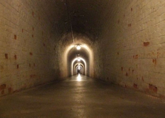 3. Tunnel