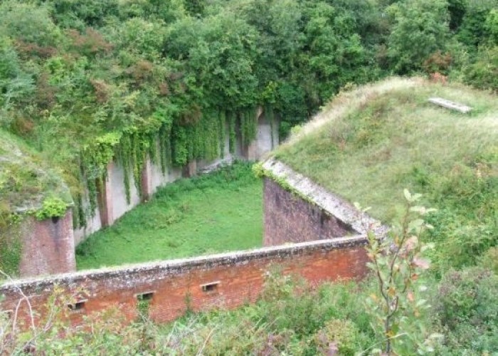 12. Wasteland / Scrapyard