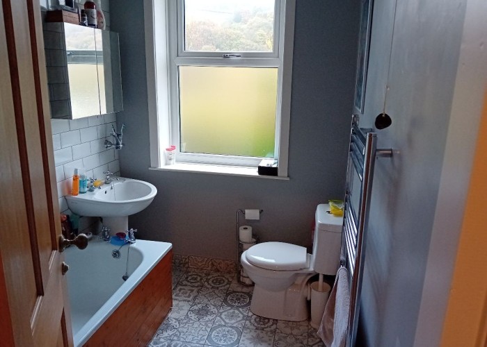 18. Bathroom