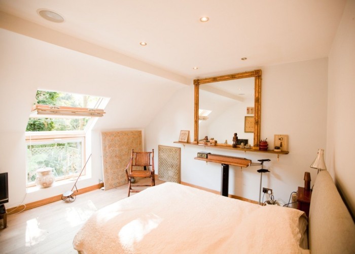 12. Bedroom (Double)