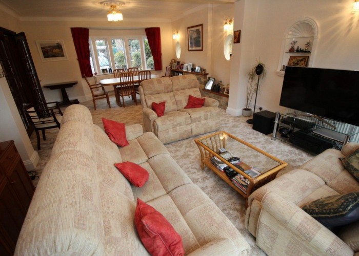 2. Livingroom