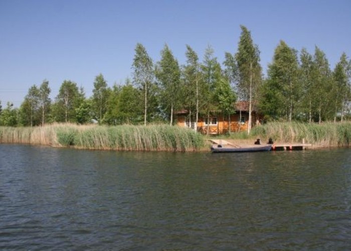 10. Lake / Pond