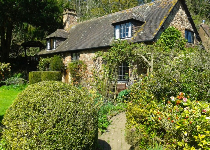28. House / Cottage