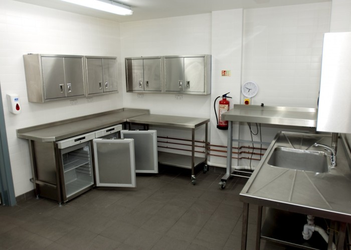 13. Kitchen (Commercial)