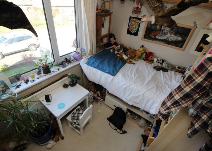17. Bedroom (Childrens)