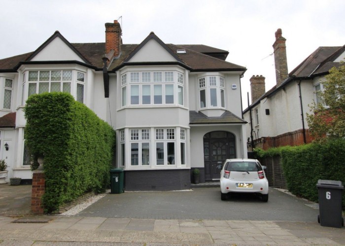 34. House / Cottage Exterior