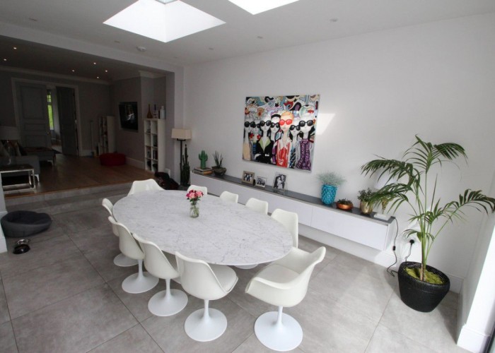 11. Diningroom