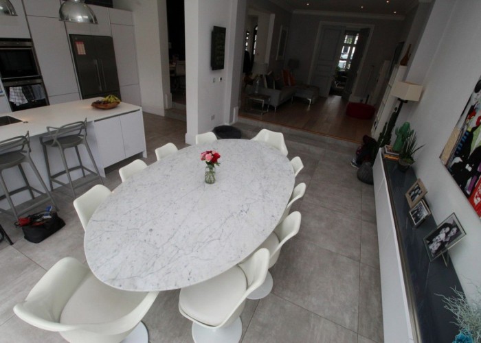 12. Diningroom