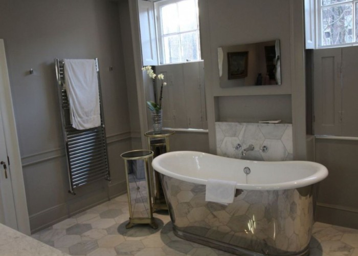 18. Bathroom