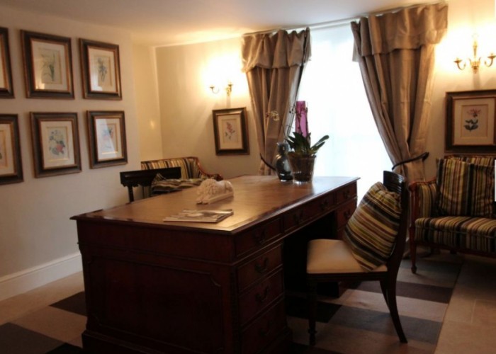 9. Home Office / Study