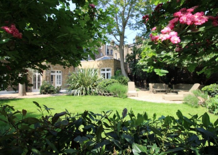 27. Gardens