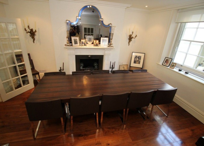 16. Diningroom