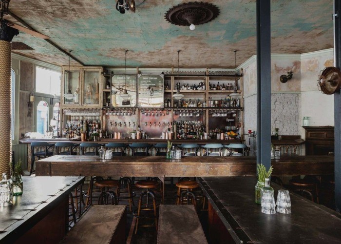 1. Pub / Bar / Club