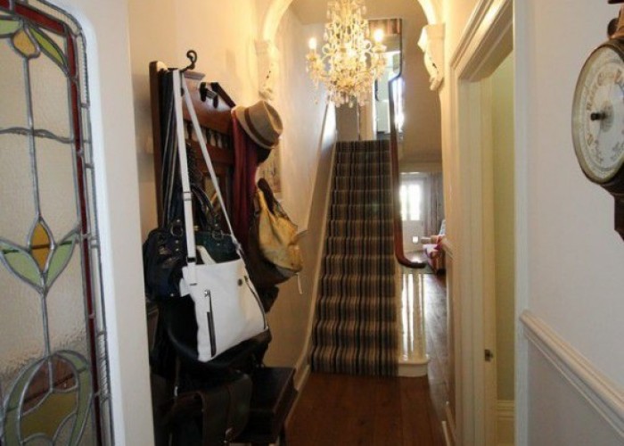 6. Hall