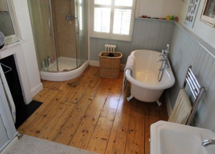 17. Bathroom