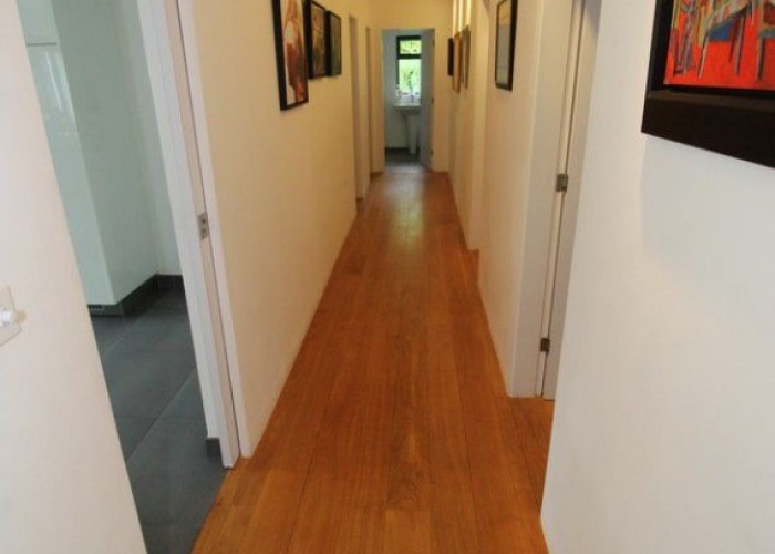 20. Corridor