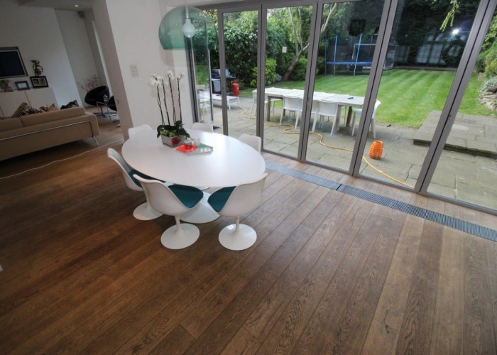 8. Diningroom