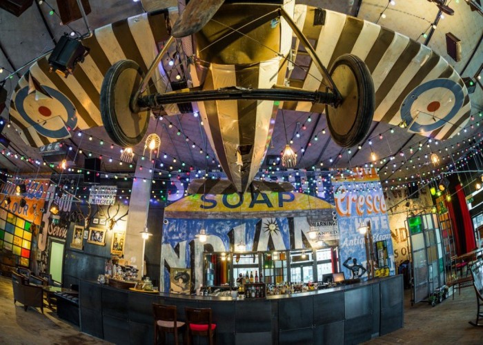 12. Pub / Bar / Club
