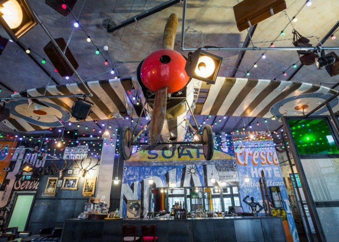 13. Pub / Bar / Club