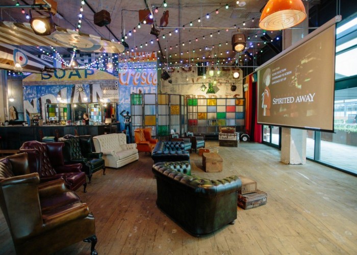 1. Pub / Bar