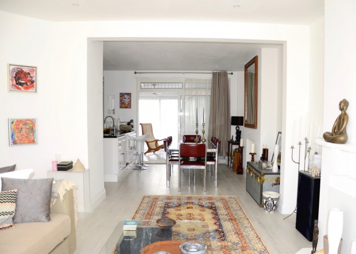 1. Kitchen (With Island)