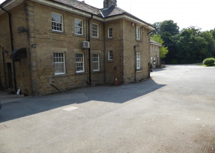 12. Car Park (Open Air)