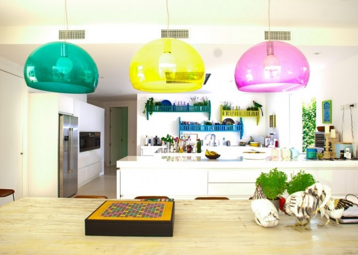 35. Kitchen (Cream or White units)