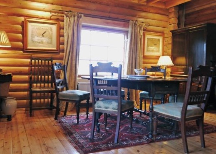 4. Diningroom