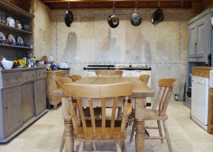 8. Kitchen (Rustic)