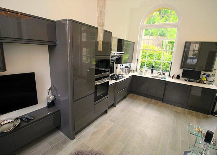 22. Kitchen (Modern)